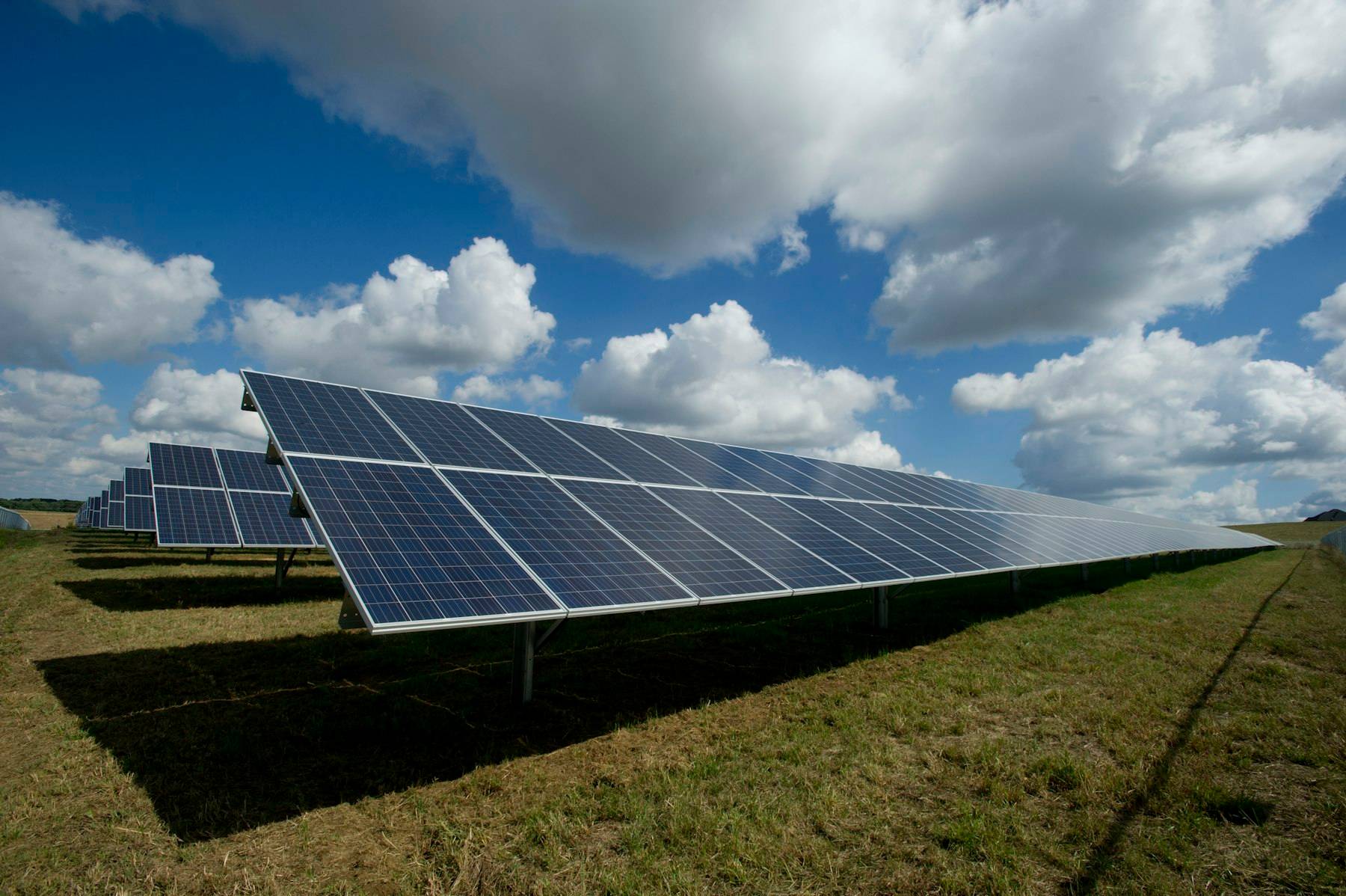Panouri fotovoltaice, imagine ilustrativă.